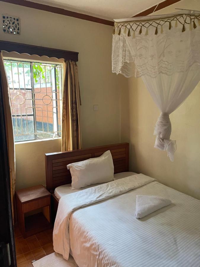 Easy Sleep Guesthouse Kitale Exterior photo