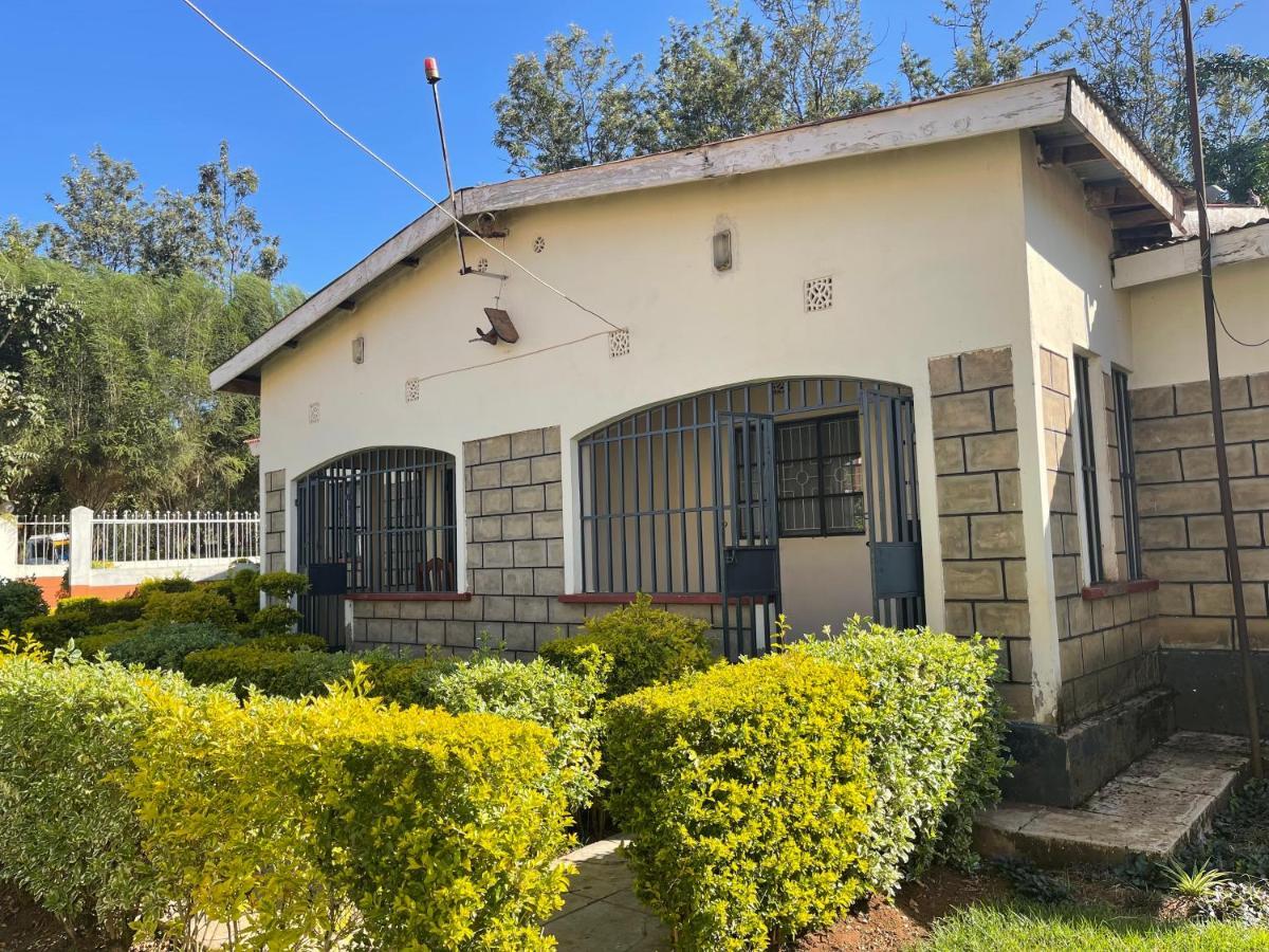 Easy Sleep Guesthouse Kitale Exterior photo